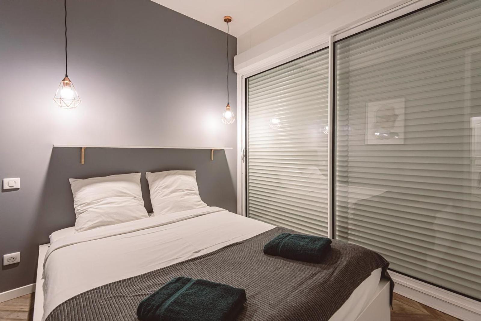 Apartament Henri Au Pied De La Cathedrale. Reims Zewnętrze zdjęcie